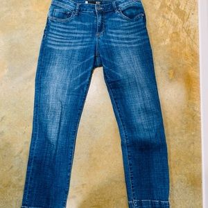 KUT From The  Cloth Lauren ankle straight leg jeans - Size 6